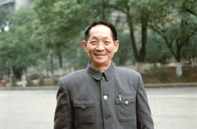 开云 开云体育官网袁隆平：每月工资6000左右加上一些经费技术咨询费差不多30万(图1)