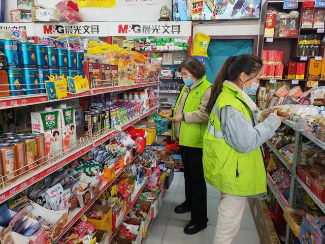 开云 开云体育官网【创建国家食品安全示范城市】建设街道千城社区开展食品安全专项检查(图2)