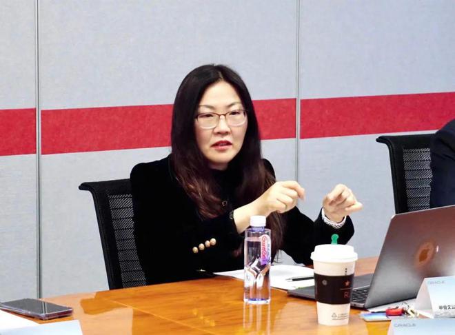 甲骨文：双引擎激活数据价值让决策智能“活”起开云体育 开云官网来(图3)