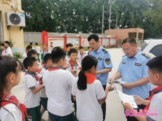 开云 开云体育官网菏泽市多措并举推进“安全生产月”宣传咨询日活动(图1)