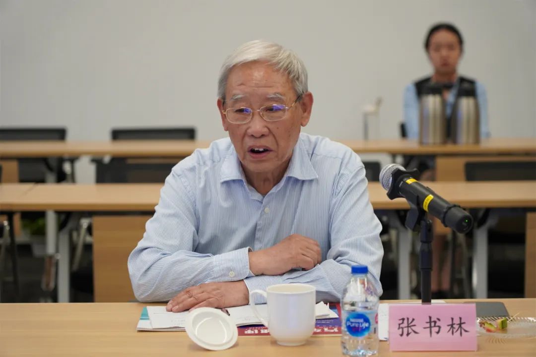 开云 开云体育官网中汽咨询委在京举办座谈会建言汽车产业发展(图1)