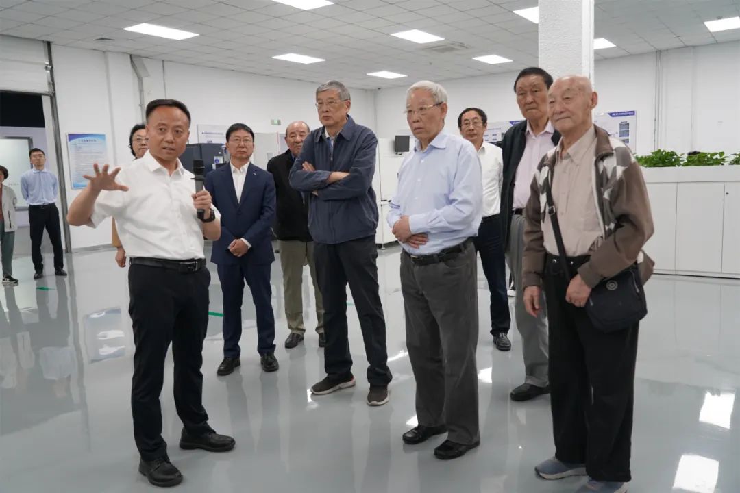 开云 开云体育官网中汽咨询委在京举办座谈会建言汽车产业发展(图7)