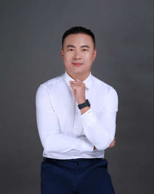 Kaiyun 开云中国企业家博鳌论坛上的营销创新：何亚涛以SEO之力激活品牌动能(图2)